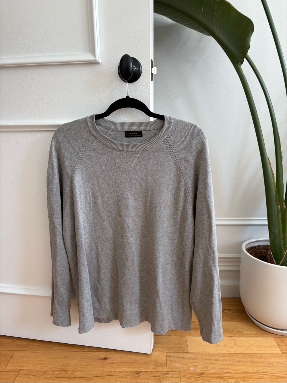 Zara Men's Light Gray Crewneck Sweater